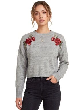 M Wyld Hart Women’s Floral Embroidered Roses Crewneck Cropped Knit Sweater
